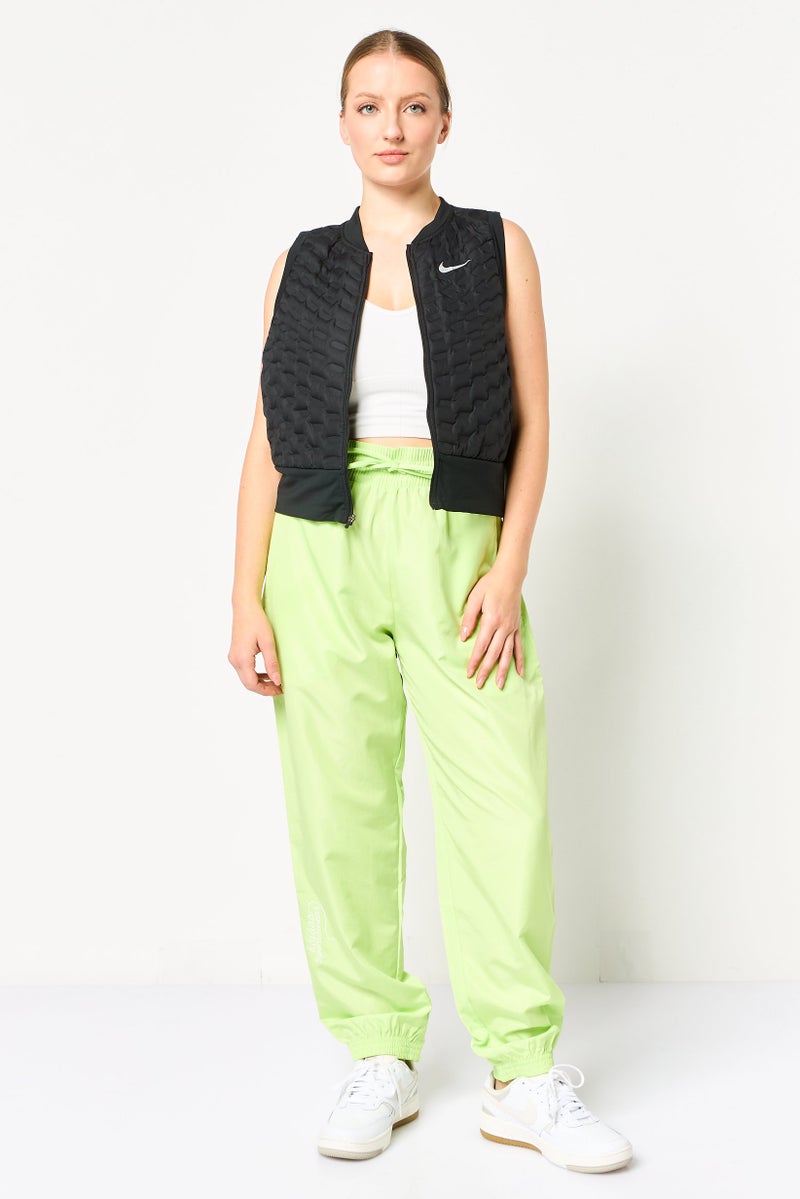 Nike Women Standard Fit Sleeveless Running Vest Jacket, Black - Image 2